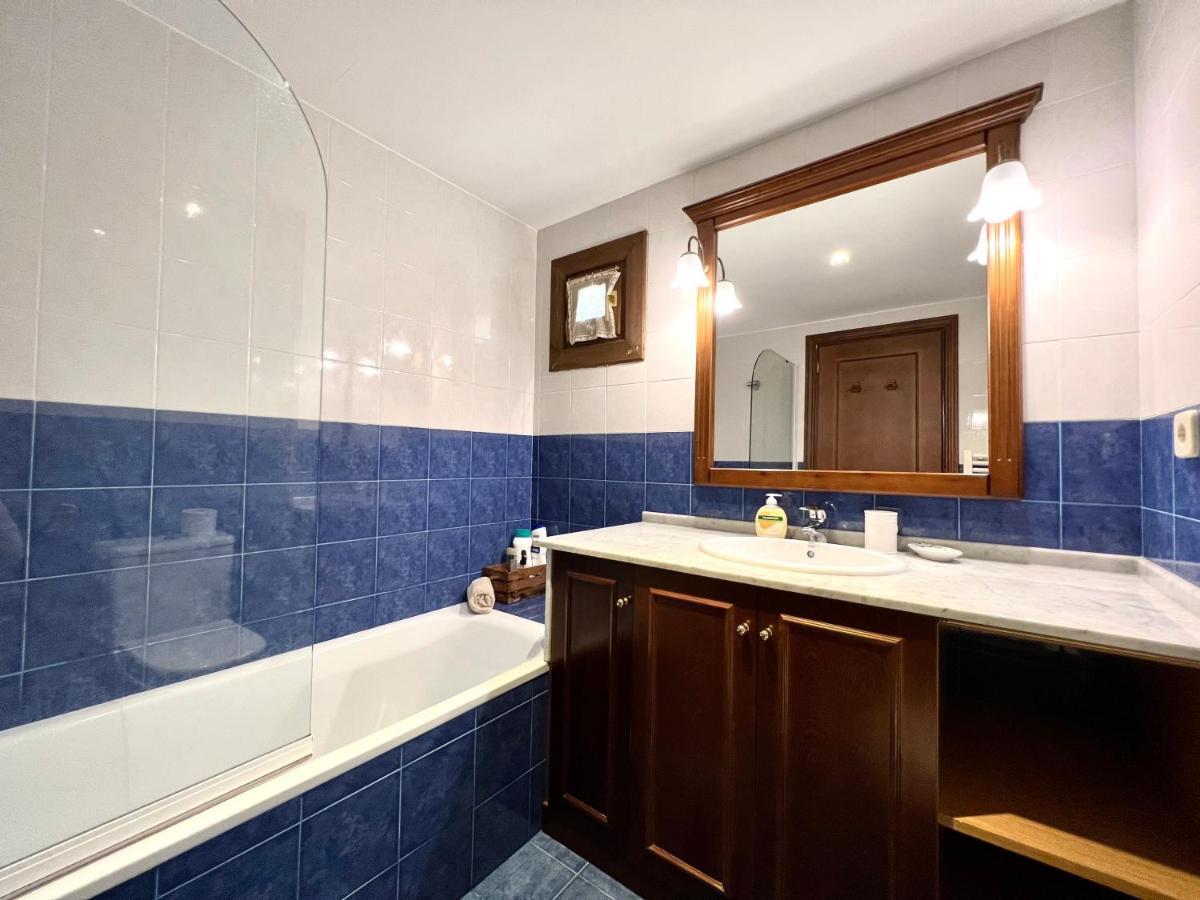 Cal Berg - Apartamento Garos Apartment Luaran gambar